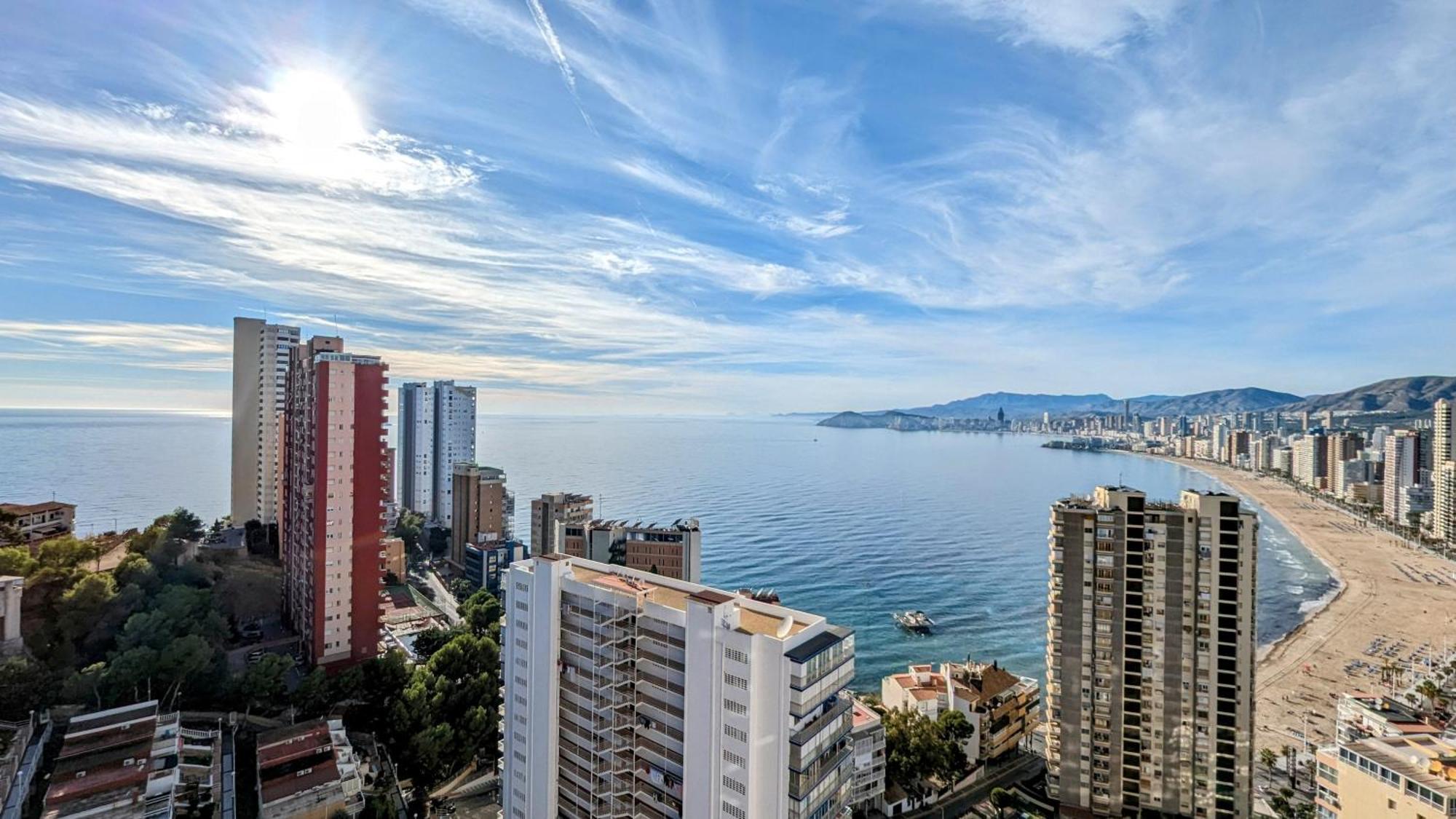 Tropic Mar Sea View Apartments Бенидорм Экстерьер фото
