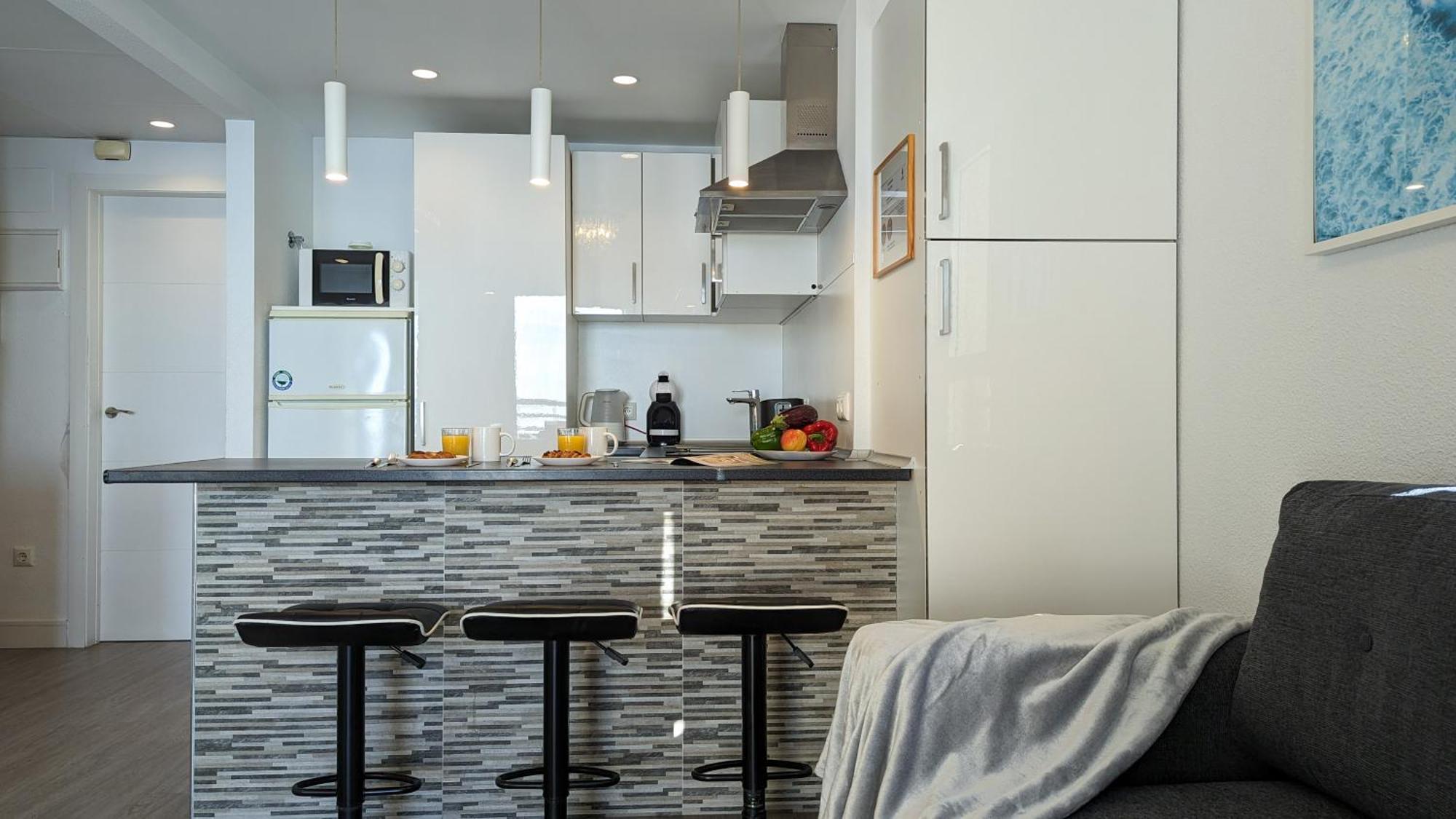 Tropic Mar Sea View Apartments Бенидорм Экстерьер фото